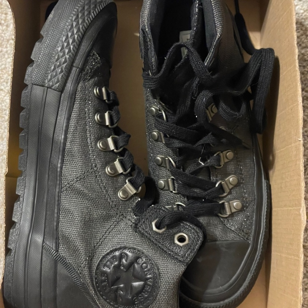 Black converse